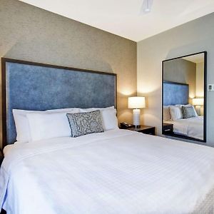 One-Bedroom King Suite Non-Smoking